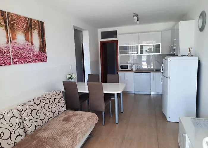 Apartmani Mila Brela