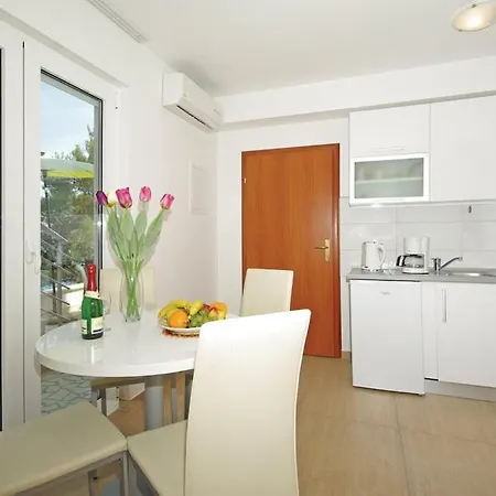 Apartmani Mila Brela Esterno foto